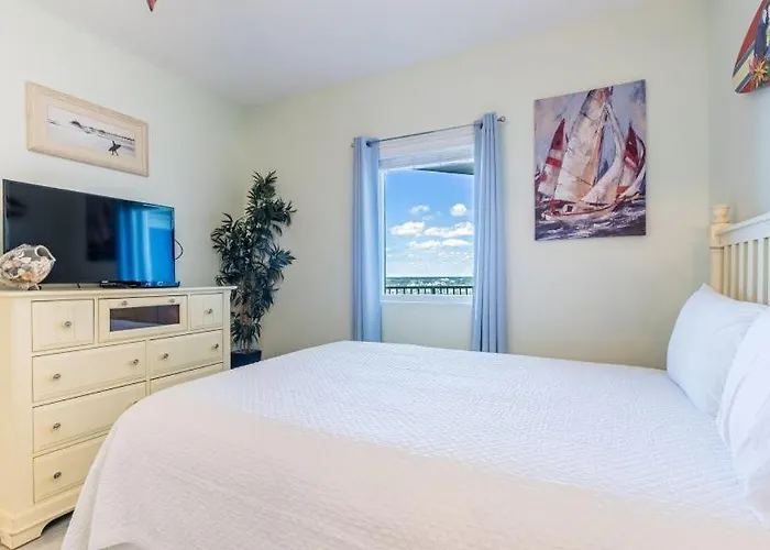 San Carlos 1106 By Youngs Suncoast Apartment *